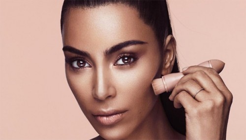 Kim Kardashian Attacked Online AfterDissing Beauty Vlogger For Bad Makeup Line Review Kim Kardashian Attacked Online AfterDissing Beauty Vlogger For Bad Makeup Line Review
